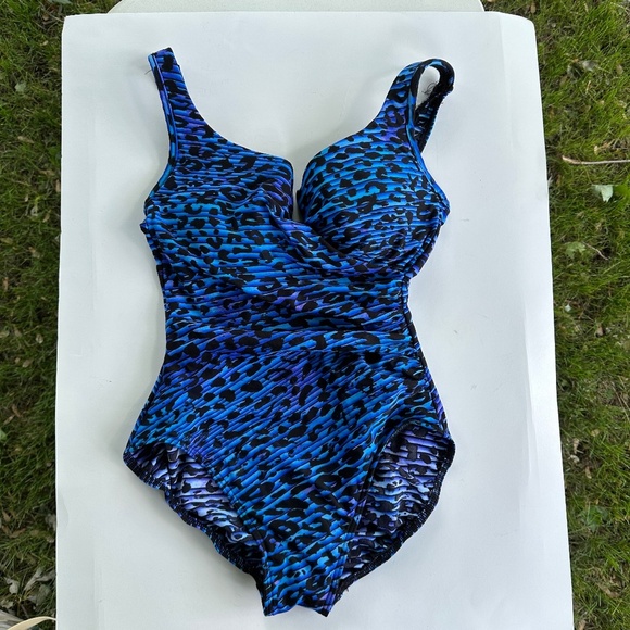 Miraclesuit Other - Miraclesuit One Piece Swimsuit Blue Black Print Cross Front Size M?